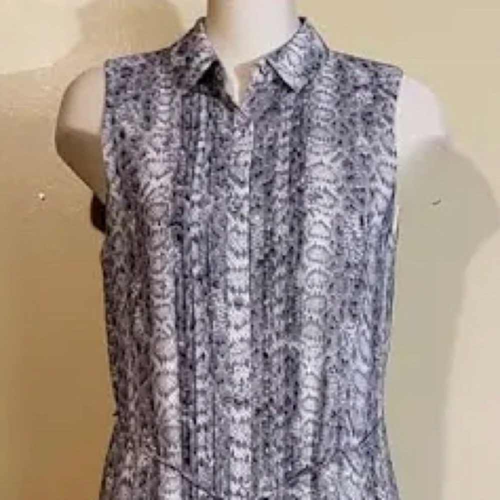 Reitmans Dress. Python print mid length. - Picture 3 of 4